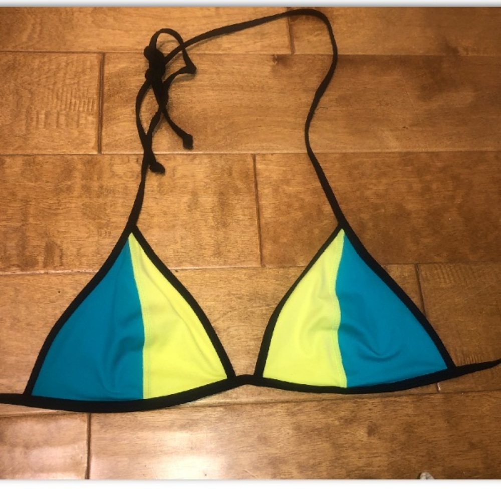 Bikini top